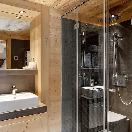 Goumettaz Getaway Modern Comfort With Pool Access * Verbier