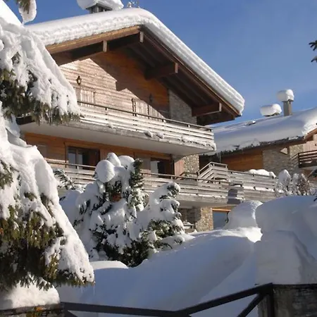 木屋 Goumettaz Getaway Modern Comfort With Pool Access